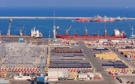 عُمان ..نموذج فريد في اللامركزية الاقتصادية والتنمية المتوازنة