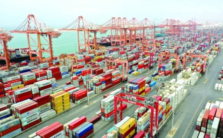 لدعم بيئة الأعمال والاستثمار... عُمان توقع 37 مذكرة تفاهم وتنظم 159 فعالية خلال 2025