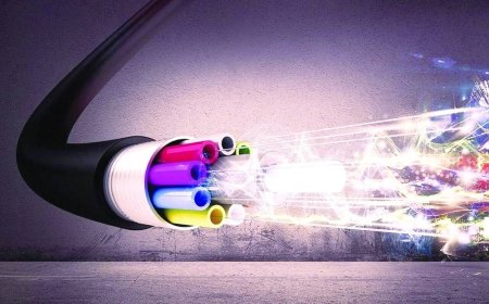 غداً وبمشاركة دولية ... عُمان تستضيف النسخة الـ15 من مؤتمر الألياف الضوئيه