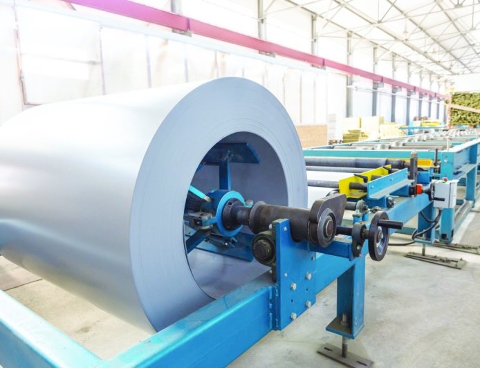 عُمان تطرح حزمة جديدة من الفرص الاستثمارية في قطاع الصناعات التحويلية