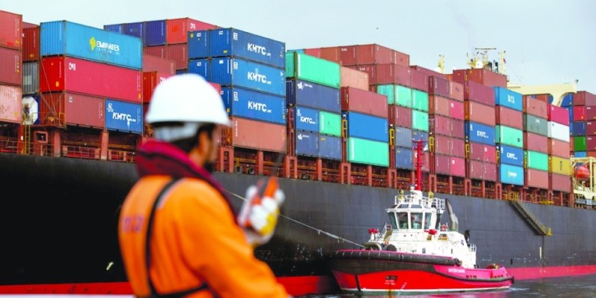 سلطنة عُمان تسجل أداء إيجابيا في التجارة الخارجية العام الماضي