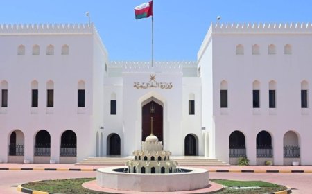 سلطنة عُمان تجدد دعوتها لوقف الحرب وإحلال السلام رغم الهجماتُ التي استهدفتها