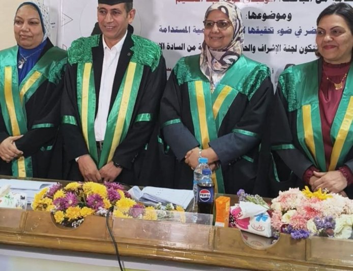 مناقشة رسالة ماجستير حول تقويم حملة "اتحضر للأخضر" بجامعة عين شمس