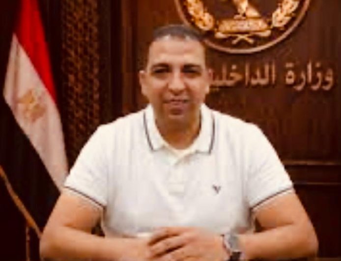 عين شمس تحت السيطرة الأمنية والانضباط يعود بقوة الي الشارع تحت قيادة العقيد احمد طارق رئيس مباحث القسم