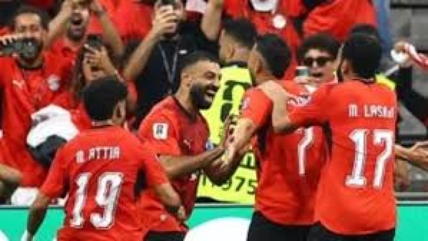 -- سفير الإمارات لدى القاهرة يهنئ مصر بالفوز المستحق في كأس العالم: "أداء رائع وعكس عزيمة الفراعنة"