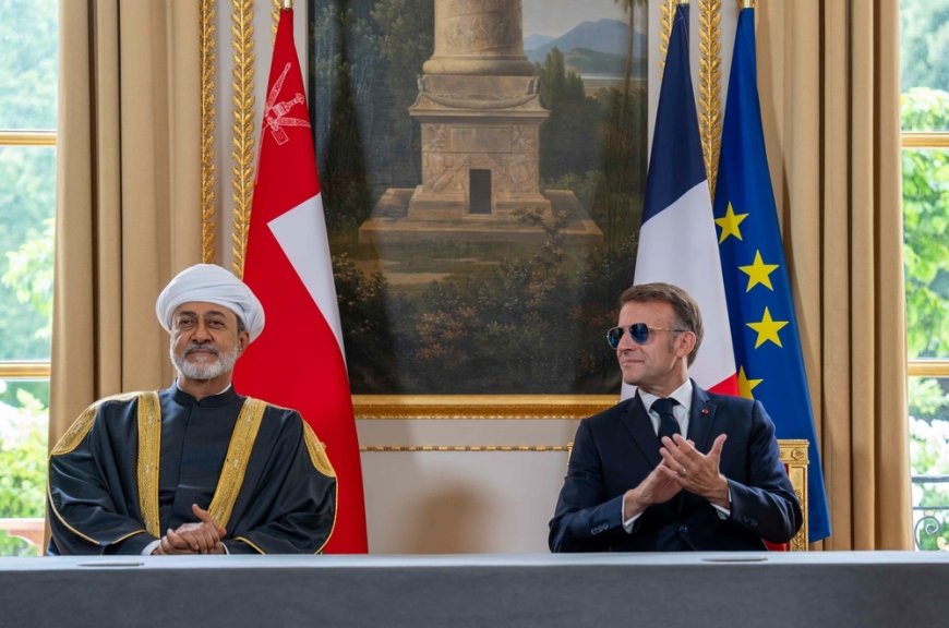 هيثم وماكرون يشهدان توقيع عدد من الاتفاقيّات ومذكّرات التّفاهم خلال مُنتدى رجال الأعمال بباريس
