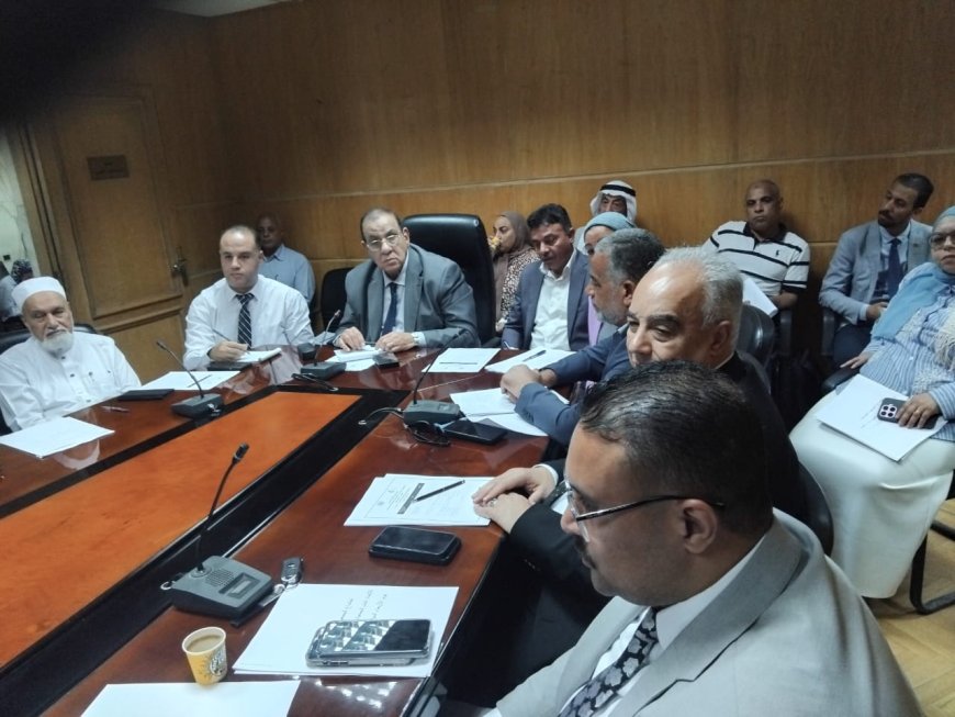 جهاز تنظيم مرفق مياه الشرب والصرف الصحي وحماية المستهلك  والاتحاد العام للجمعيات والمؤسسات الأهلية ينظمان ندوة توعوية لتعزيز الشراكة المجتمعية ونشر الوعي بقانون المياه