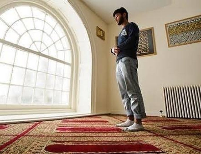 هل ركعتا الشروق تغنيان عن صلاة الضحى؟.. أمين الفتوى يوضح